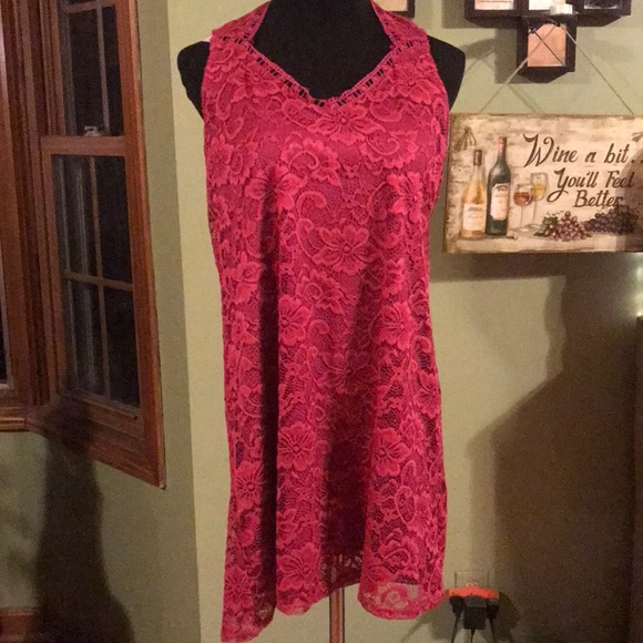 Dresses & Skirts - ❣️NWT❣️Francesca’s gorgeous pink lace dress